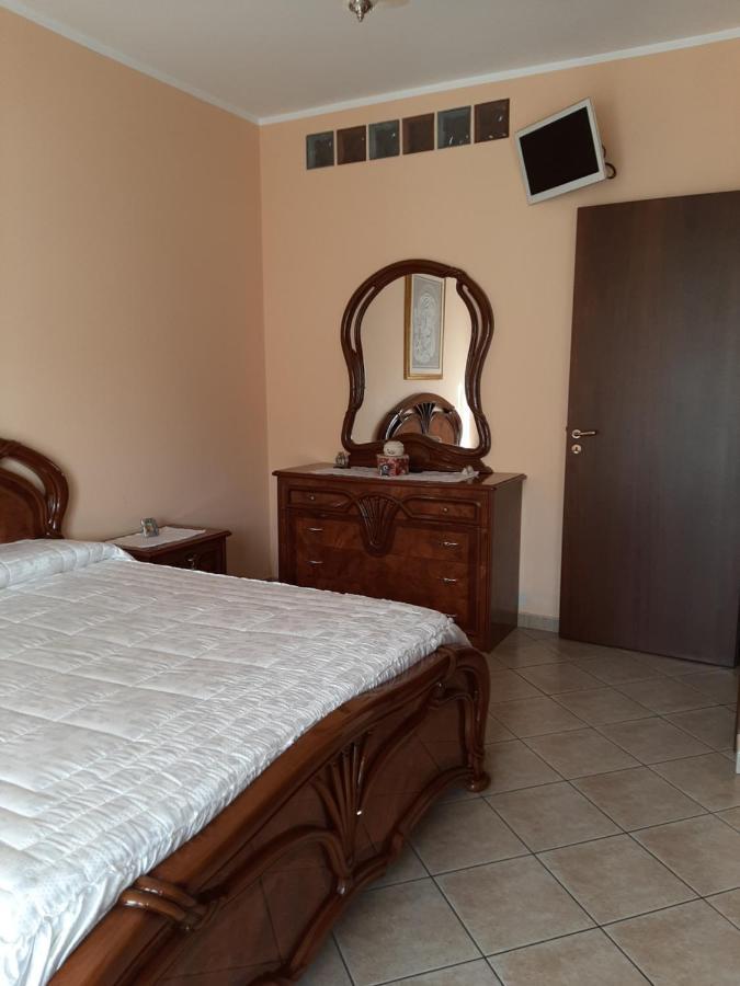 Residenza Monteleone Apartment Ardore Marina Ngoại thất bức ảnh